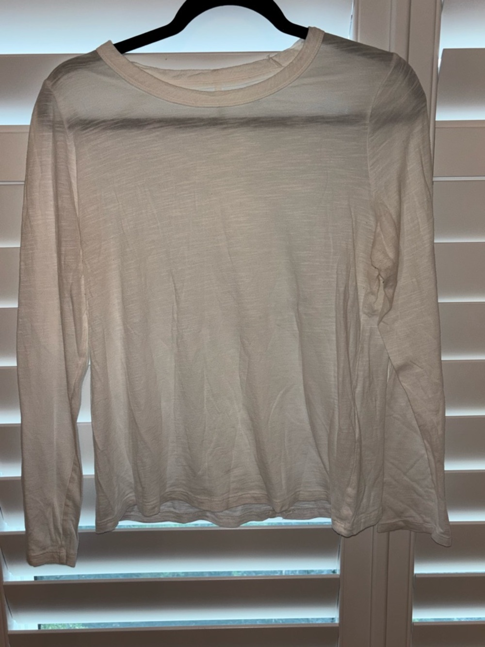 Banana Republic women’s Long-Sleeve White Crewneck Tee